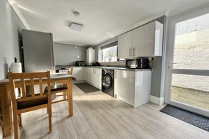 Kitchen/Diner- click for photo gallery